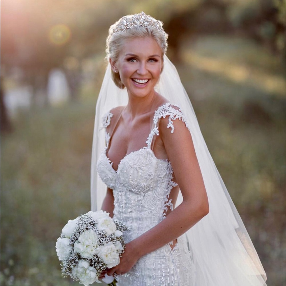 Wedding bridal tiara crown pageant diamonds - Picture 3 of 9